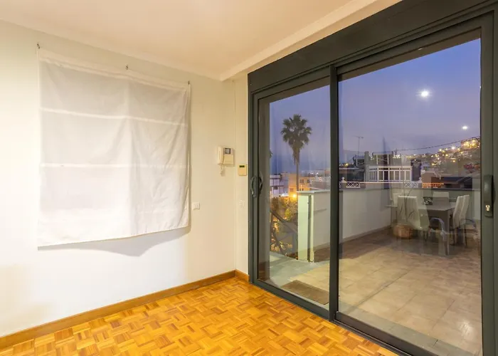 2br Penthouse With Terrace And Views