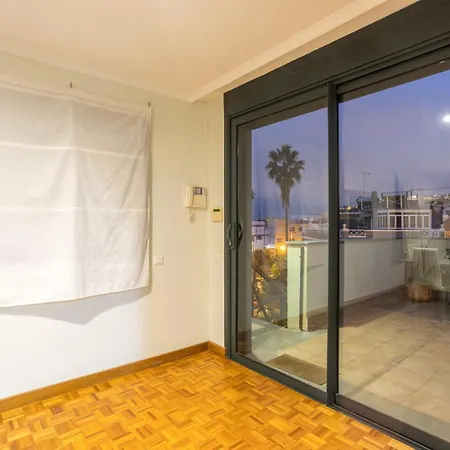 2br Penthouse With Terrace And Views