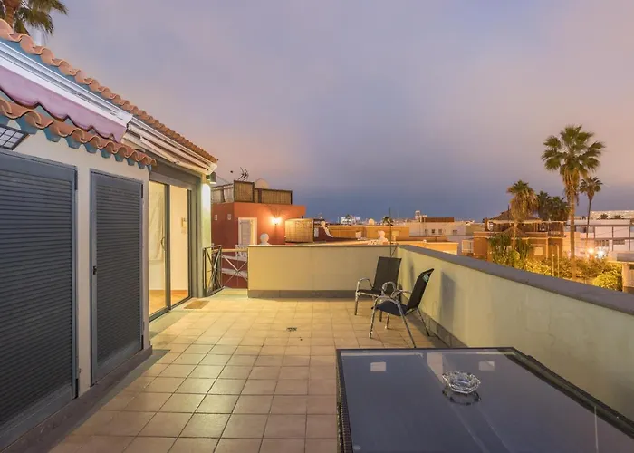 2br Penthouse With Terrace And Views *