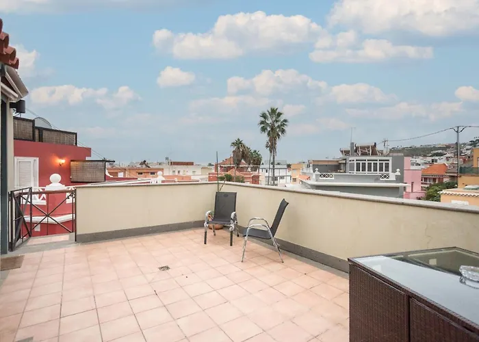 2br Penthouse With Terrace And Views